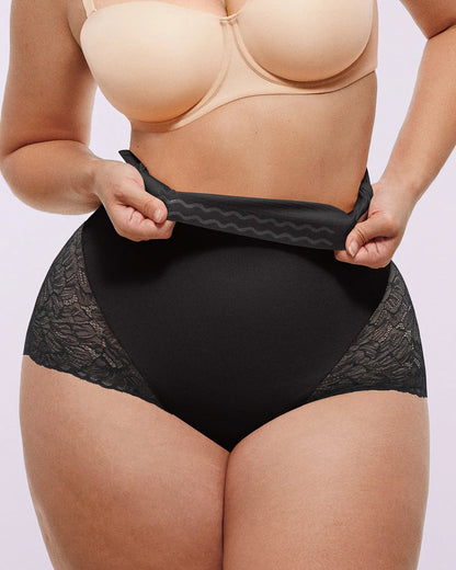 Komfortfit | High-Waisted  Sheer Lace Brief